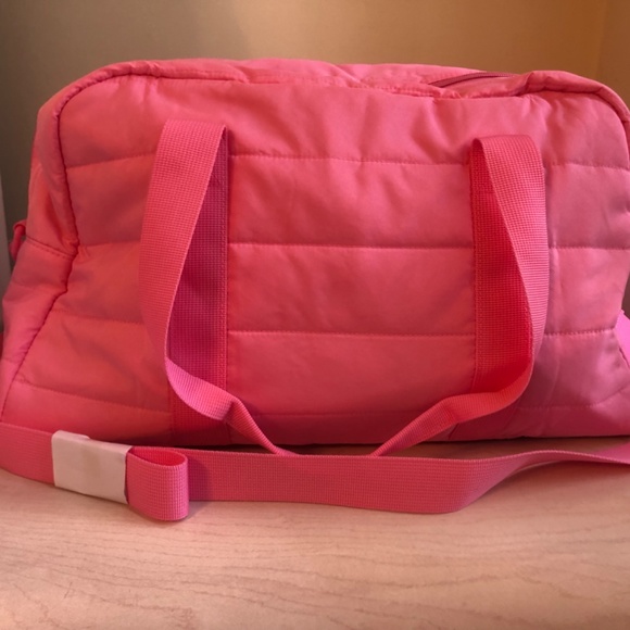 New Michael Kors Shell Pink & White Crossbody Bag w/ Gift - Picture 11 of 13